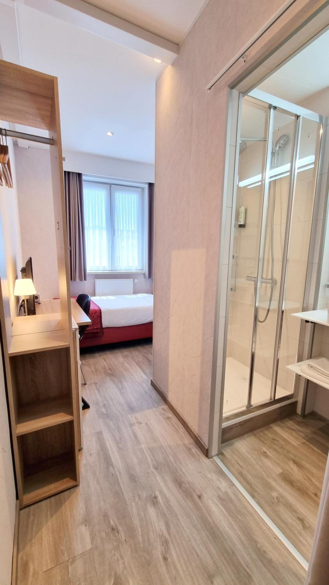 אוסטנדה Hotel Cardiff חדר תמונה